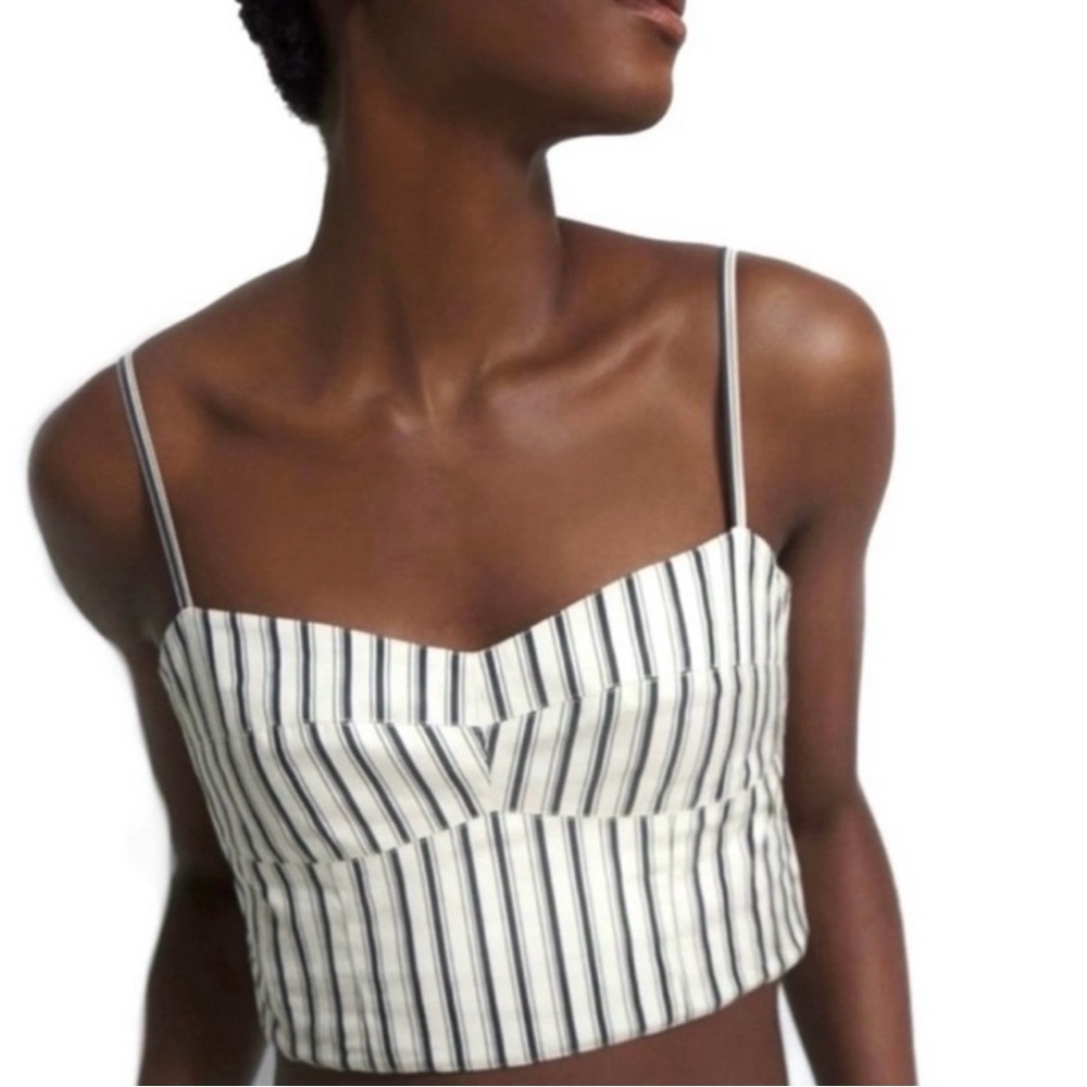NEW THEORY WHITE STRIPED CROP TOP
